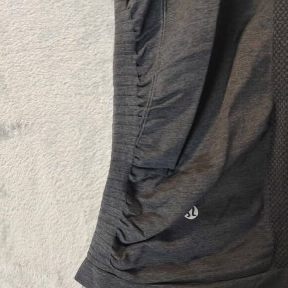 Lululemon Black Ruched Tank Top Women's Built-In Bra Athletic Yoga Breathable - Picture 7 of 8